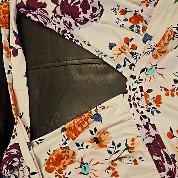 NWT Cupshe swimsuit - Picture 2 of 9